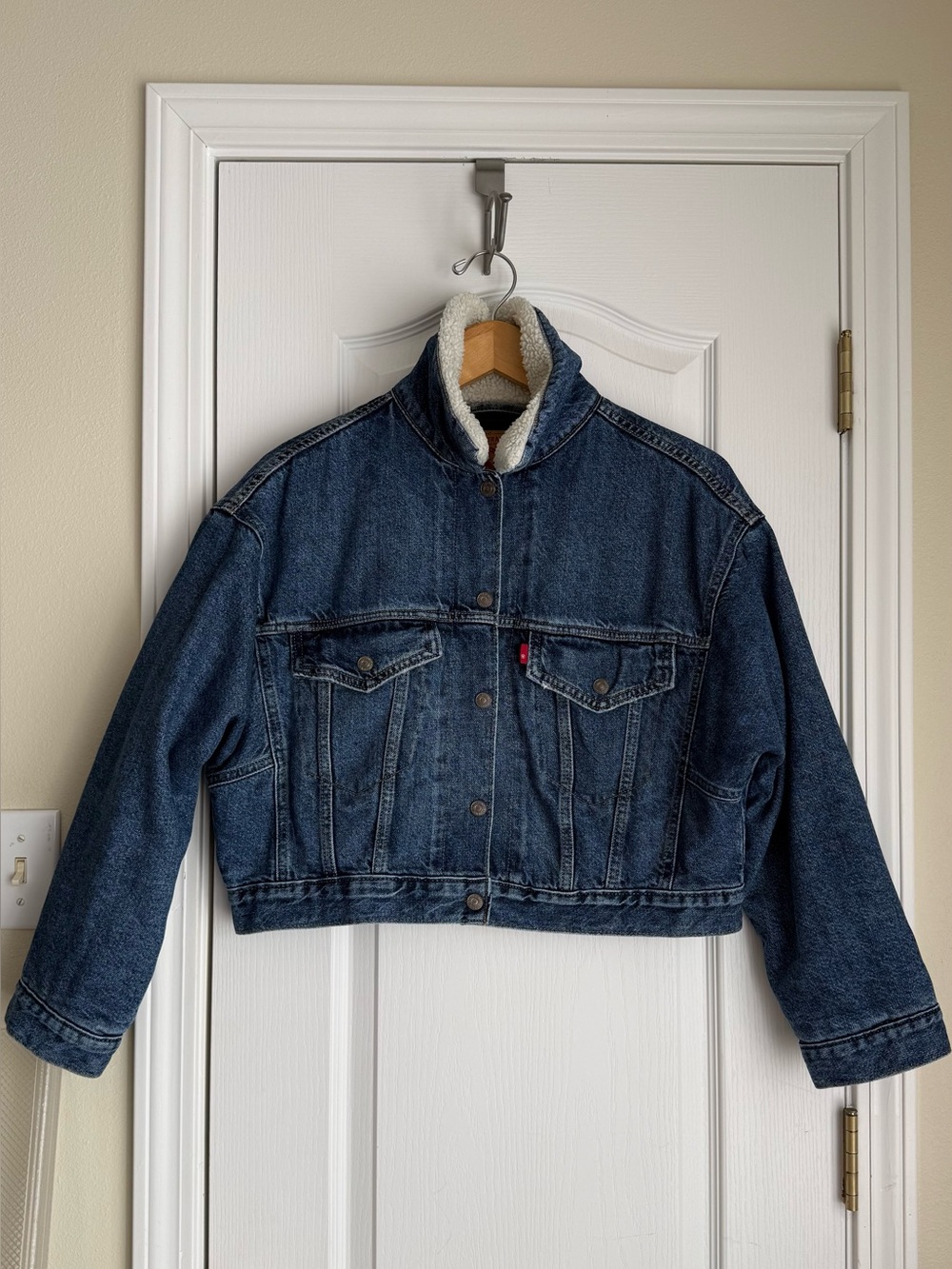Levi's Women's Dark Blue Denim Jacket with Cream Sherpa Collar